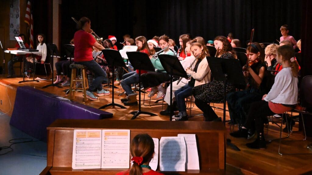 Lisa Singleterry performing with the 4th & 5th grade band